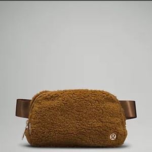 Lululemon Fleece Everywhere Bag NWOT